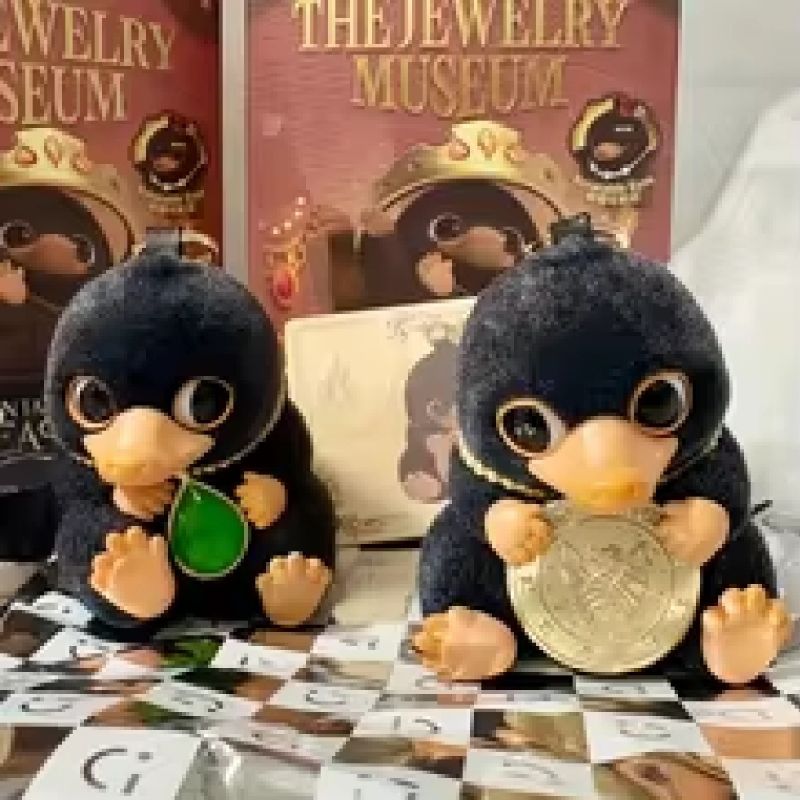 Fantastic Beasts The Jewellery Museum Niffler Vinyl Plush Pendant Surprise Blind Box