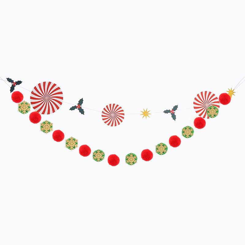 MINISO Christmas Flower & Pompom 2 Piece Buntin