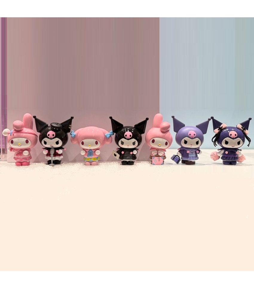 Sanrio Hello Kitty & Friends Kuromi & My Melody Heart Warming Lens Surprise Blind Box