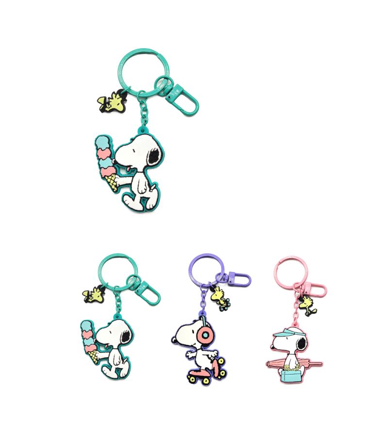 Snoopy Summer Travel Keychain (Assorted Colours)